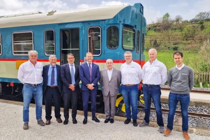 Operativa la prima automotrice passeggeri europea alimentata a Biometano Liquido BioGNL con Ecomotive solutions 1 700x467