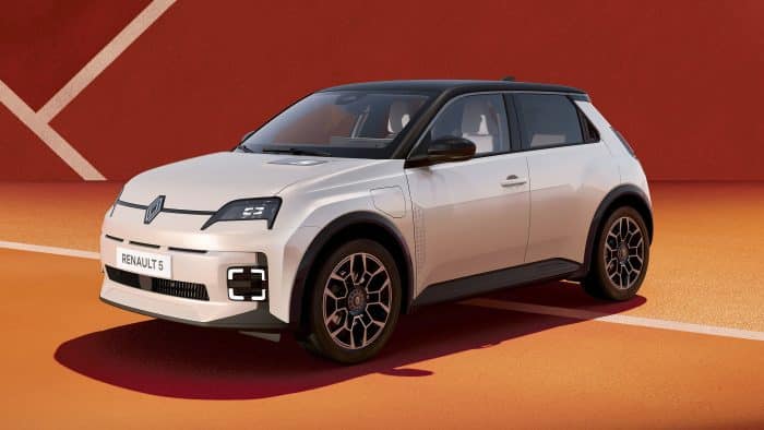 Renault 5 E Tech Electric Roland Garros 13 700x394