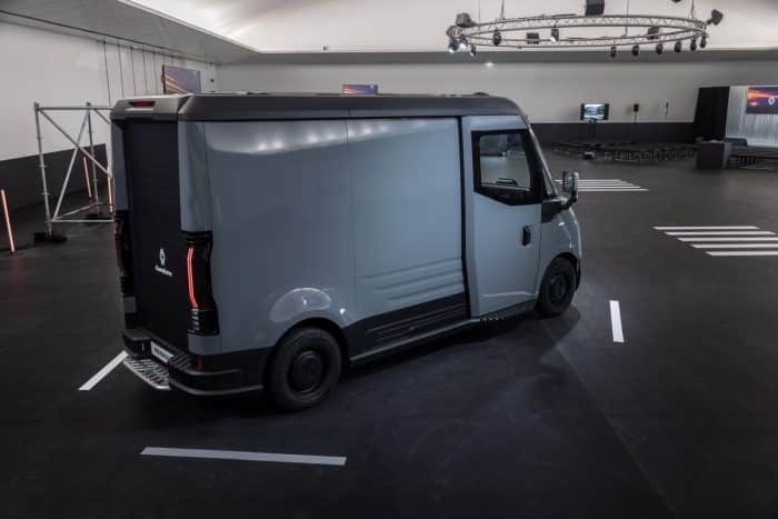 Renault Estafette 2025 7 700x467