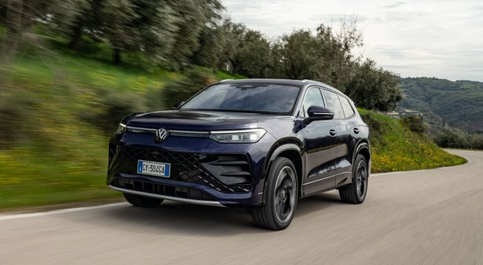 VW Tayron dinamiche 2 e1745430146198 700x384