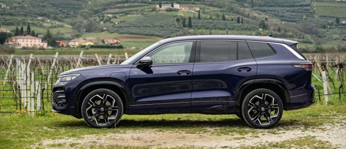 VW Tayron statiche 17 e1745430074143 700x302