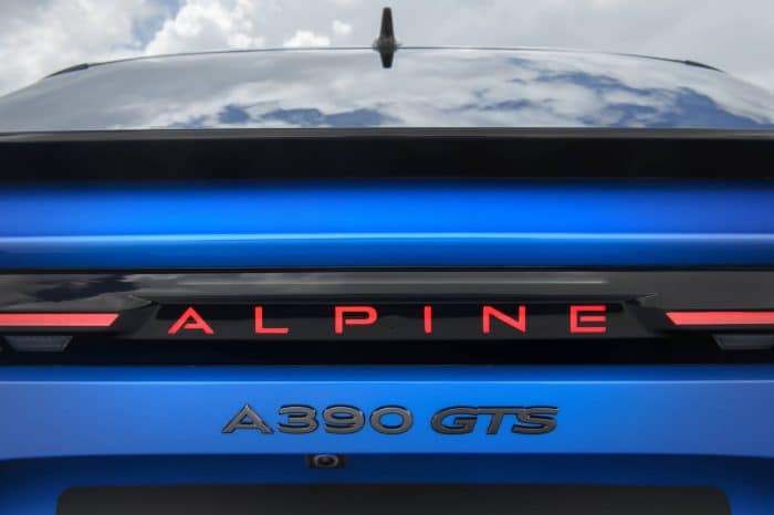 Alpine A390 foto ufficiali 149 700x466