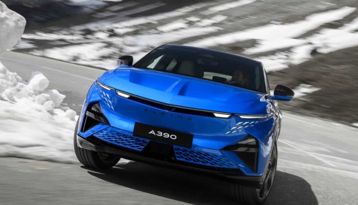 Alpine A390 foto ufficiali 60 e1748367512275 700x402