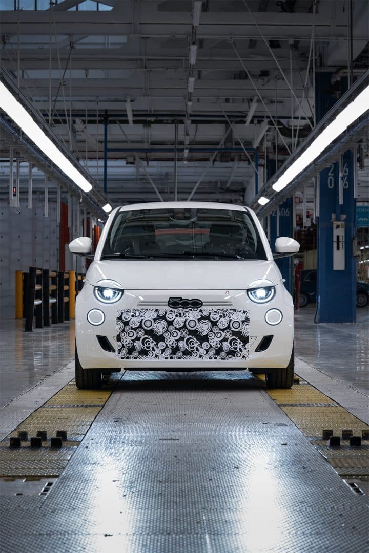 Fiat 500 ibrida 2025 3 720x1080