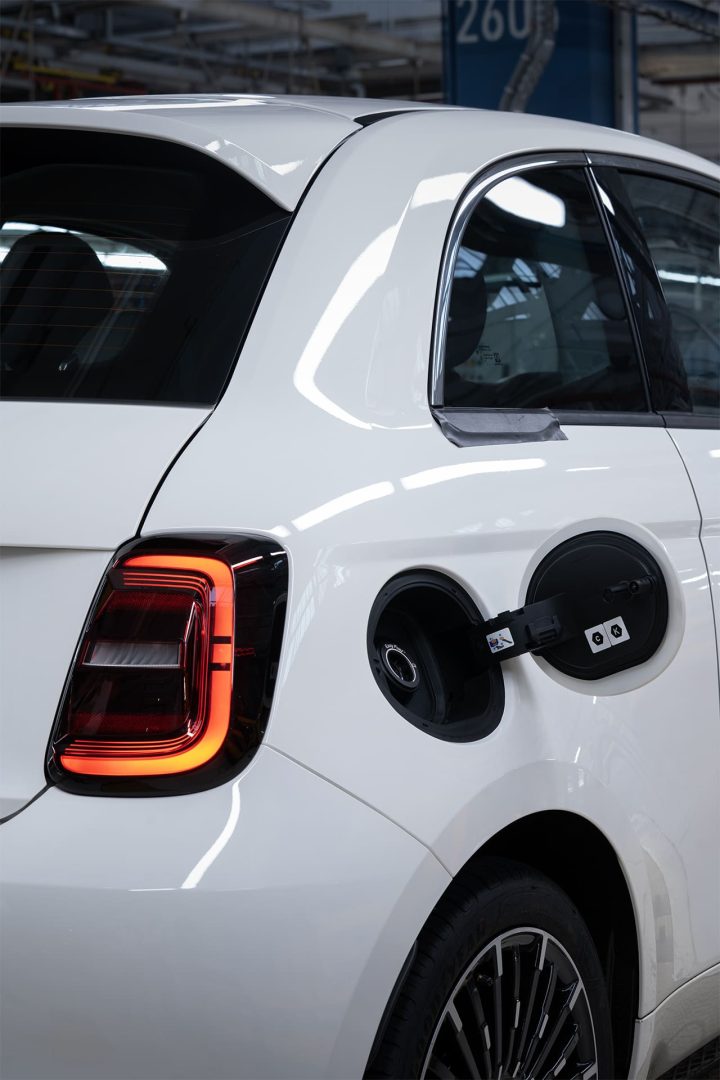 Fiat 500 ibrida 2025 9 720x1080