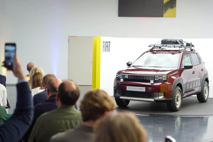 Fiat Grande Panda 4x4 Manifesto 3 700x467