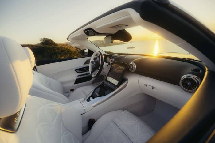 Mercedes Maybach SL Monogram Series, lusso potente a cielo aperto con 585 cavalli 4 Mercedes Maybach SL Monogram Series 15 700x467