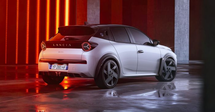 Nuova Lancia Ypsilon HF 280 cavalli 4 e1747995026961 700x364