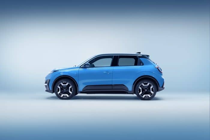 Nuova Nissan Micra 2025. Tra citycar elettrica e miniSuv 42 700x466