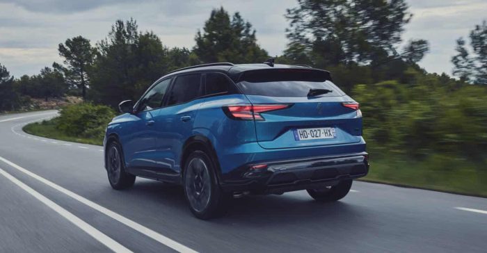 Renault Austral 2025 prova su strada 72 e1747755798400 700x364