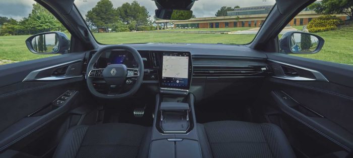 Renault Austral 2025 prova su strada 96 e1747755753603 700x313