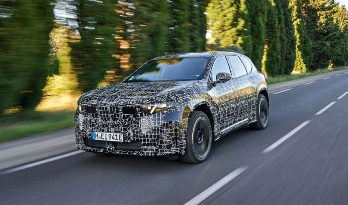 BMW iX3, primi test per il Suv elettrico da 800 km di autonomia 9 BMW iX3, primi test per il Suv elettrico da 800 km di autonomia - 8