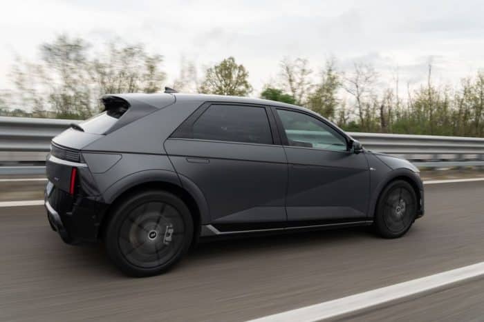 Hyundai Ioniq 5 e 6 e la ricarica ultra rapida in 800 Volt la prova 2 700x467