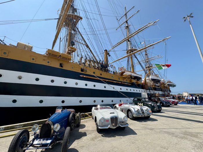 La 1000 Miglia 2025 approda sulla Amerigo Vespucci 4 700x525