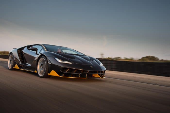 Lamborghini Few Off, una fenomenale specialissima a Peeble Beach 2025 6 Lamborghini Centenario