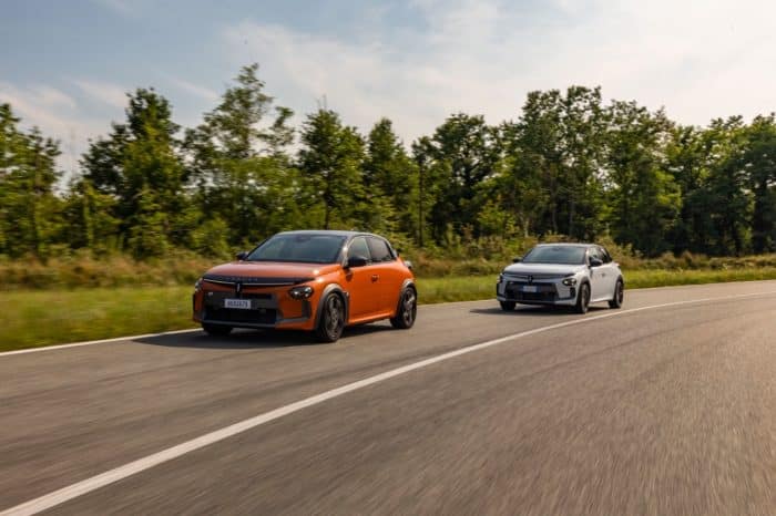 Lancia Ypsilon HF e HF Line la prova. Sportivita e lusso. Elefantino da 280 cv 37 700x466