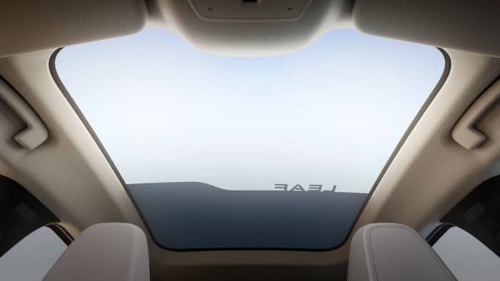 Nissan Leaf 2026 prime immagini del nuovo modello 8 700x394