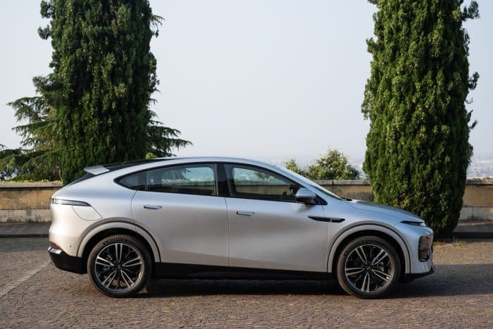 XPENG G6 arriva in Italia il SUV elettrico che ridefinisce il segmento D 12 700x467