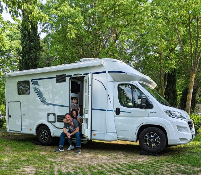 Turismo 2026, il camper conquista il 50% dei giovani viaggiatori 4 01 Estate in camper con la famiglia 700x610