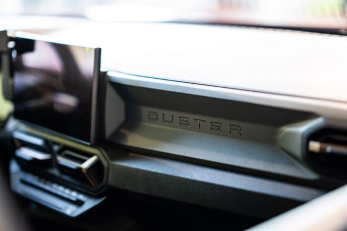 Dacia Duster 2025, il SUV urbano e off-road che non accetta compromessi 5 Dacia Duster 2025 74 700x466