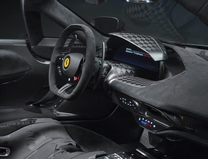 Ferrari Daytona SP3 Tailor Made, un gioiello per beneficenza 4 Ferrari Daytona SP3 Tailor Made, un gioiello per beneficenza - 6
