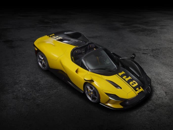 Ferrari Daytona SP3 Tailor Made un gioiello per beneficenza 6 700x526