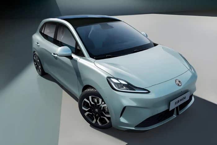 MG4 restyling 2025, batterie semi-solide, 537 km e design da sportiva 5 MG4 restyling 3 700x470