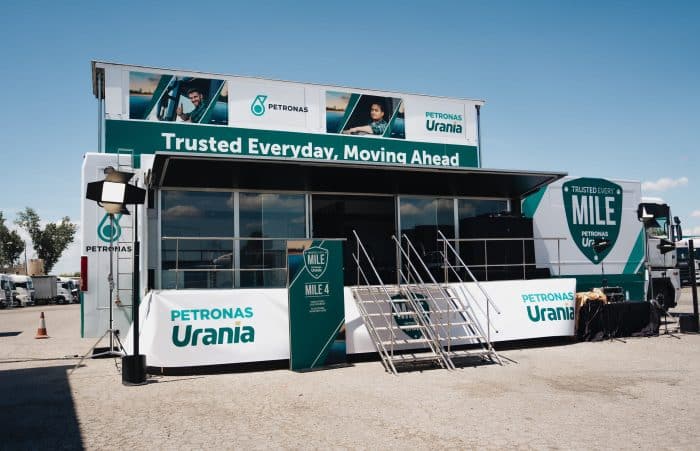 Petronas rilancia Urania 5 novita top per il trasporto stradale 250724 PETRONAS Urania01 700x451