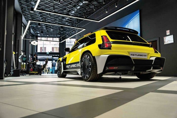 Renault 5 Turbo 3E 14 700x467