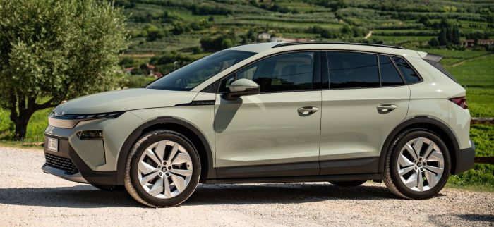 Skoda Elroq 60, la prova del Suv elettrico efficiente 2 Skoda Elroq 60 la prova 6 scaled e1752097042154 700x322