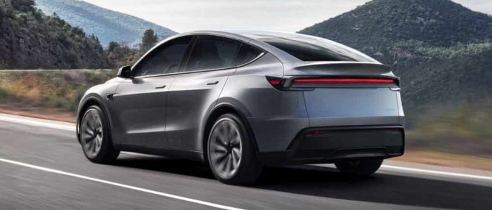 Tesla Model Y Juniper 20 scaled e1753350816960 700x299