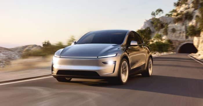 Tesla Model Y Juniper 28 scaled e1752241053426 700x366