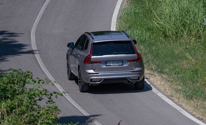 Volvo XC60 2026 il bestseller si aggiorna. La prova 2 e1752224510705 700x424