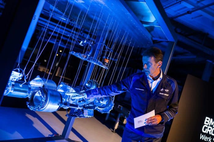 BMW nella fabbrica di Steyr rivoluzionari motori elettrici Gen6 4 700x467