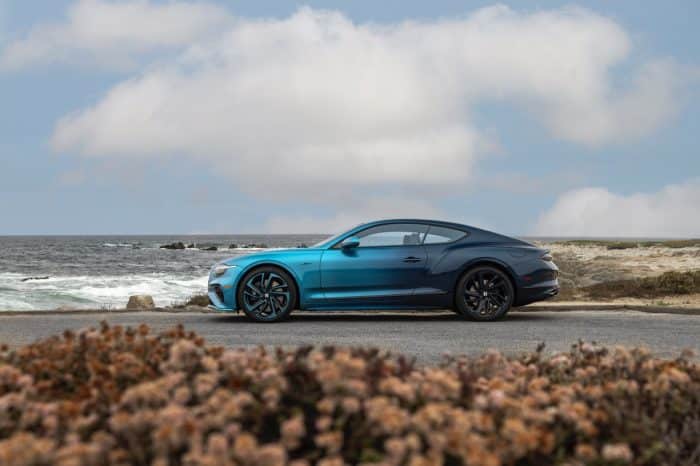 Bentley Ombre by Mulliner, verniciatura extra lusso da 56 ore 3 Bentley Ombre by Mulliner 2 700x466