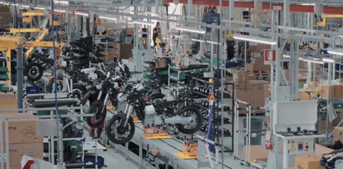 Moto Guzzi a Mandello, rivoluzione nel 2026 con nuove linee