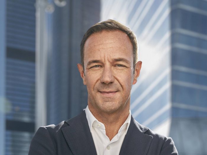 Sebastien Guigues, la ricetta per far tormare a splendere Renault Italia 6 SEBASTIEN GUIGUES DIRETTORE GENERALE DELLA MARCA RENAULT IN ITALIA E DIRETTORE PAESE RENAULT GROUP ITALIA 3 700x525