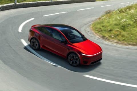 Tesla Model Y Performance 480x320
