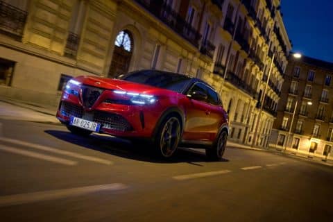 Alfa Romeo Junior 2026 480x320