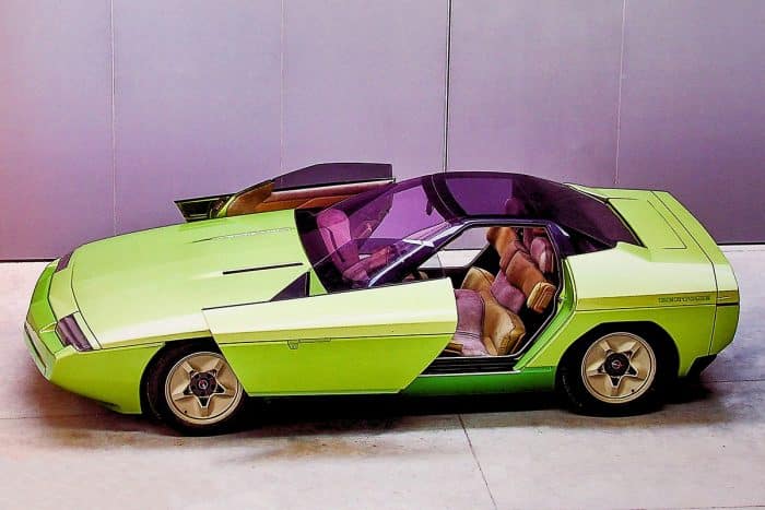 ASI porta 10 prototipi Bertone ai Giardini Reali