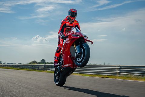 Ducati Panigale V4R 2026 7 e1758639204553 480x320