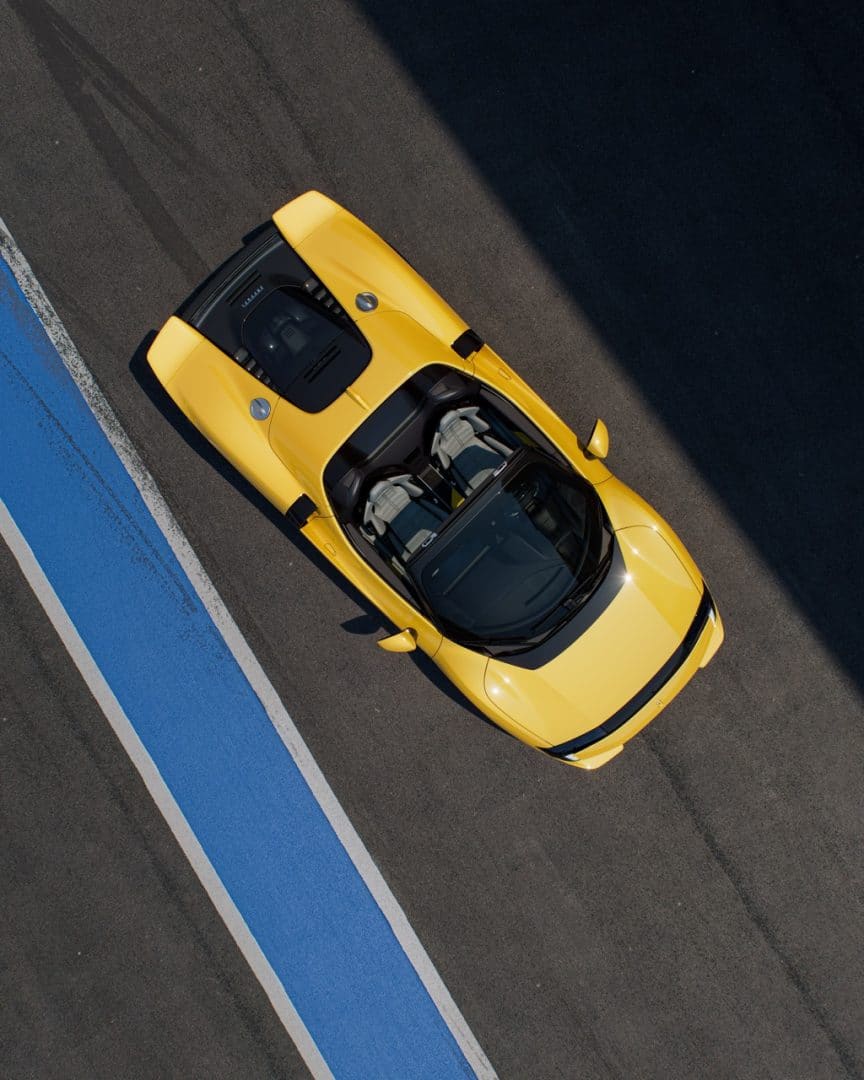 Ferrari 849 Testarossa Spider Giallo Modena 3 dimensioni grandi 864x1080