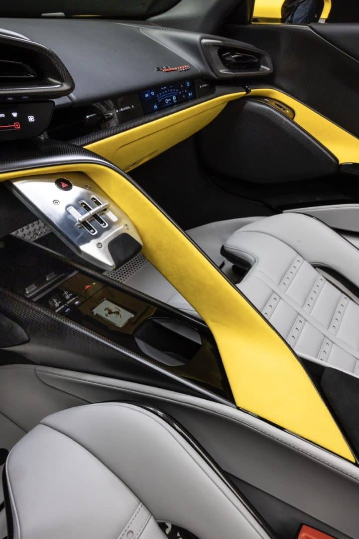 Ferrari 849 Testarossa Spider Giallo Modena 38 dimensioni grandi 721x1080