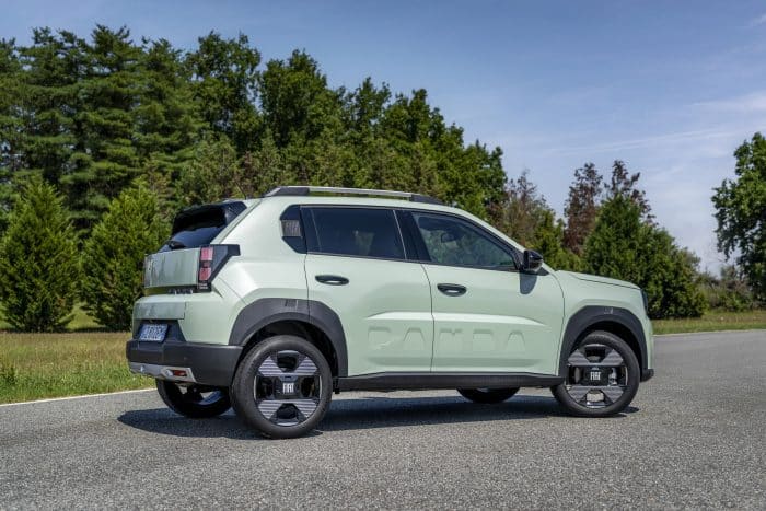 Fiat Grande Panda Benzina 7 700x467