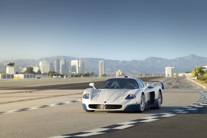 Formidabile Maserati MC12 Stradale record di vendita allasta 3 700x467