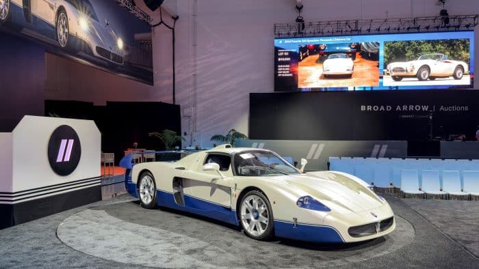 Formidabile Maserati MC12 Stradale record di vendita allasta 6 700x394