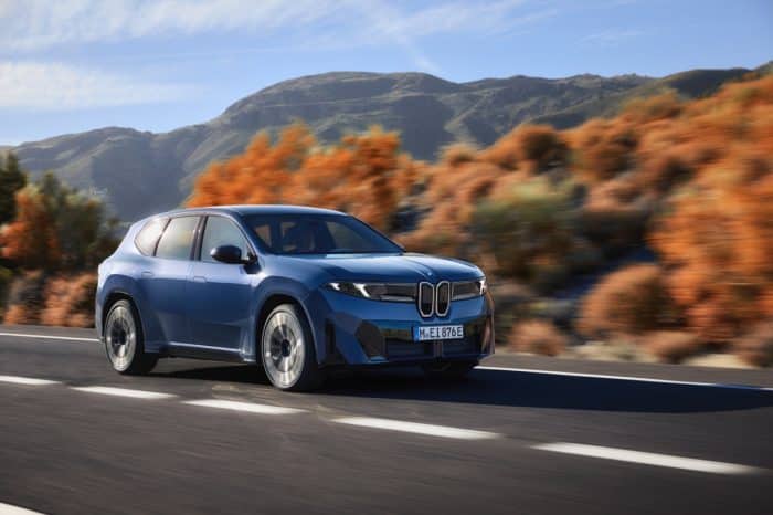 BMW iX3, nuovo prodigio elettrico. Il futuro del Marchio 6 Nuovo BMW iX3 foto ufficiali 12 700x466