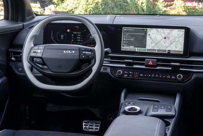 Nuovo Kia Sportage piu tecnologico e versatile che mai.  700x467