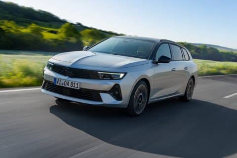 Opel Astra Sports Tourer Hybrid 480x320