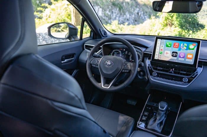 Toyota Corolla Cross 2025 4 700x466